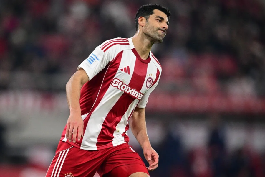 نیمکت‌نشینی کامل مقابل پاناتینایکوس؛/ اتفاق عجیب برای طارمی: تماشاگر شد!