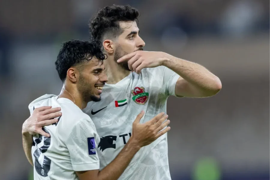 سعید عزت زائر خانه خدا شد (عکس)