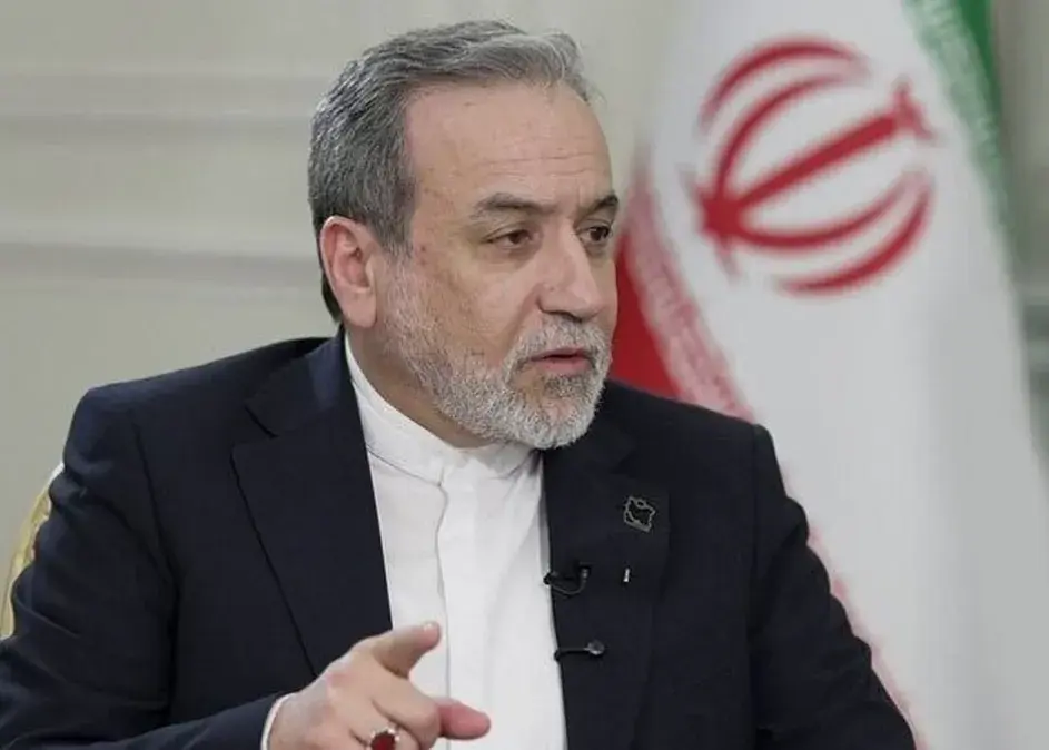 اظهارات عراقچی در بدو ورود به سن پترزبورگ