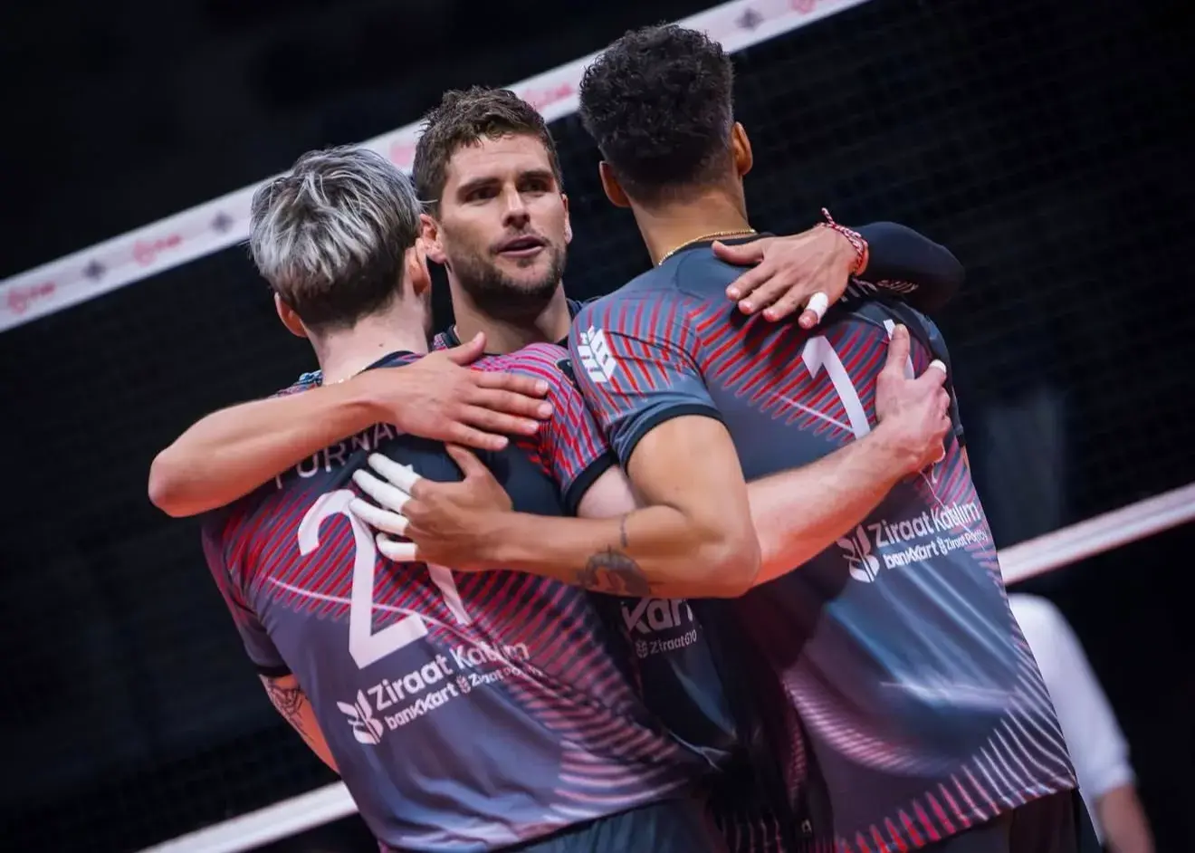 بانک متمول ترکیه در والیبال رحم ندارد