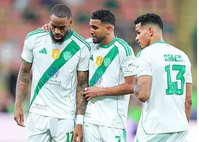 ‏‌سقوط آزاد پادشاه پنالتی‌ها در عربستان/ پادشاه لخت است: ایوان تونی پنالتی یادش رفته!