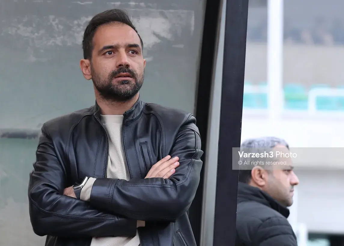 به رقبای ما لطف شده است:/ جمشیدیان: اگر ۲ امتیاز ملوان نبود سپاهان صدرنشین بود