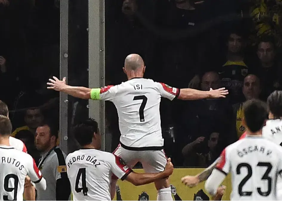 حذف تلخ فیورنتینا / صعود تاریخی رایووایِکانو به نیمه‌نهایی لیگ کنفرانس