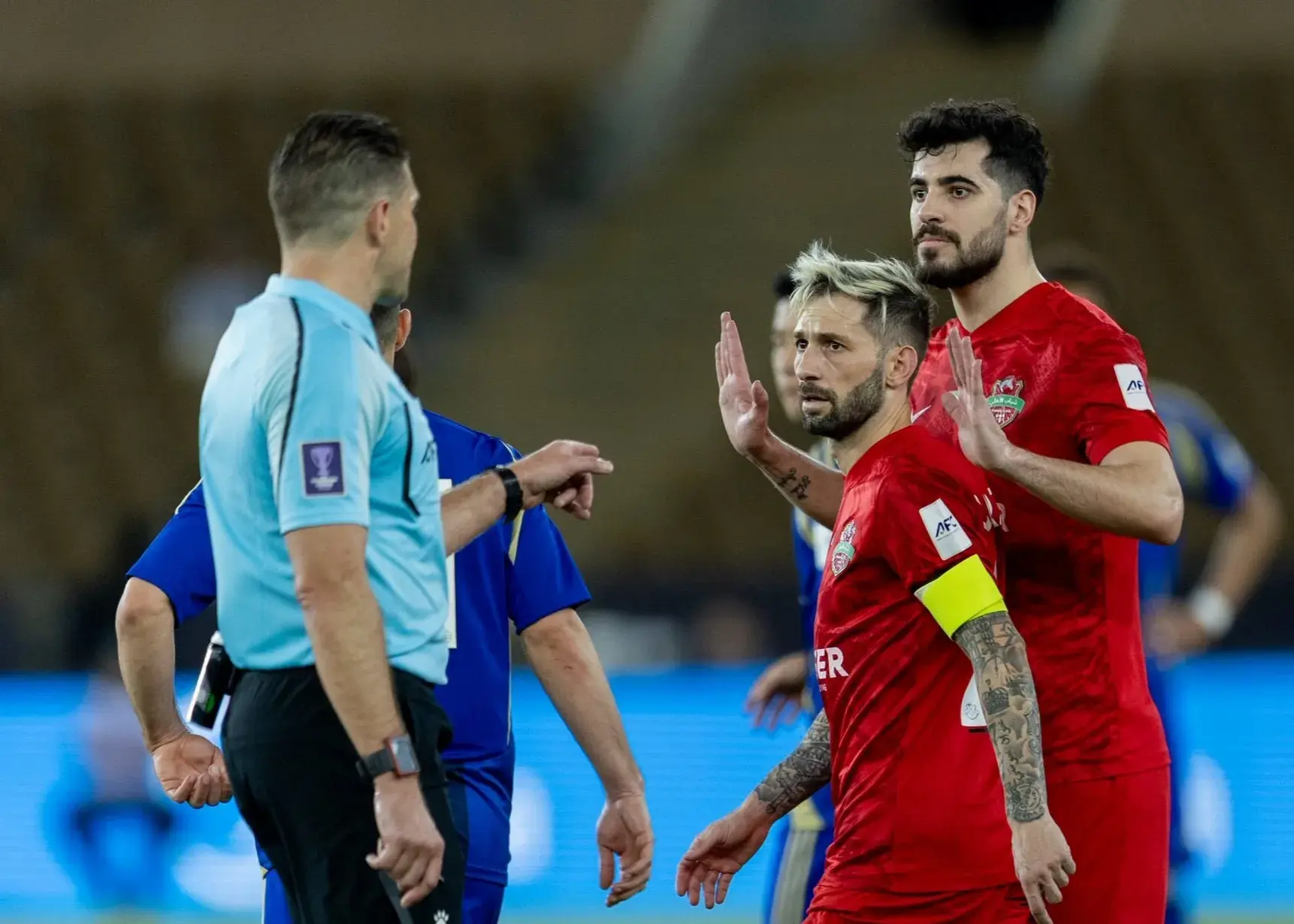 رد احتمالی درخواست شباب الاهلی؛/ پایان جلسه کمیته داوران در مورد صحنه جنجالی