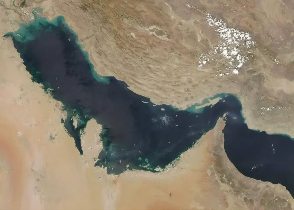 تنگه هرمز دوباره بسته شد