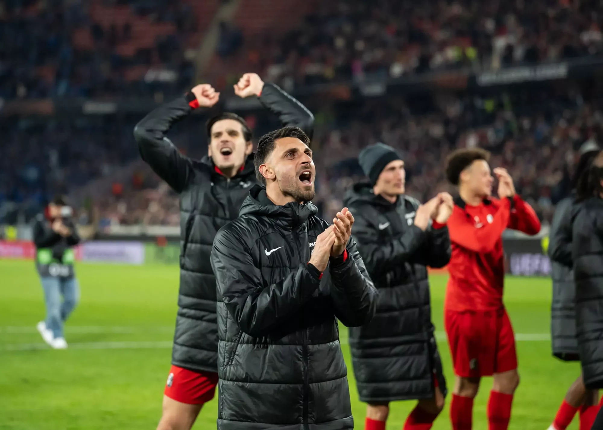 نیمه نهایی لیگ اروپا | ترکیب احتمالی ویلا و فارست