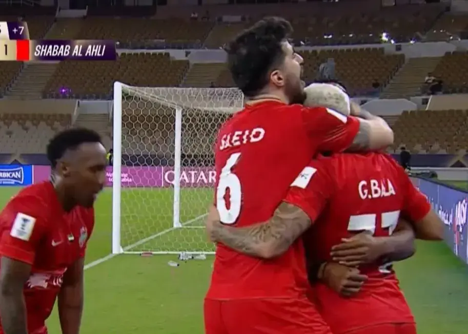 تصمیم جنجالی علیه شادی سعید عزت؛/ جشن ستاره ایران در آسیا خراب شد! (عکس)