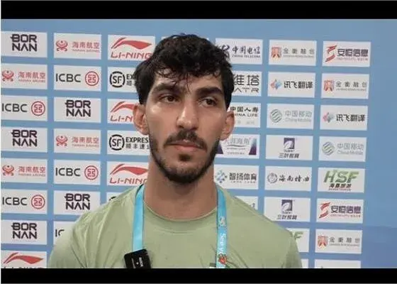 بدون بازی دوستانه و در شرایط سخت صعود کردیم:/ پیتر گریگوریان: با دست خالی به جنگ رقبا رفتیم!