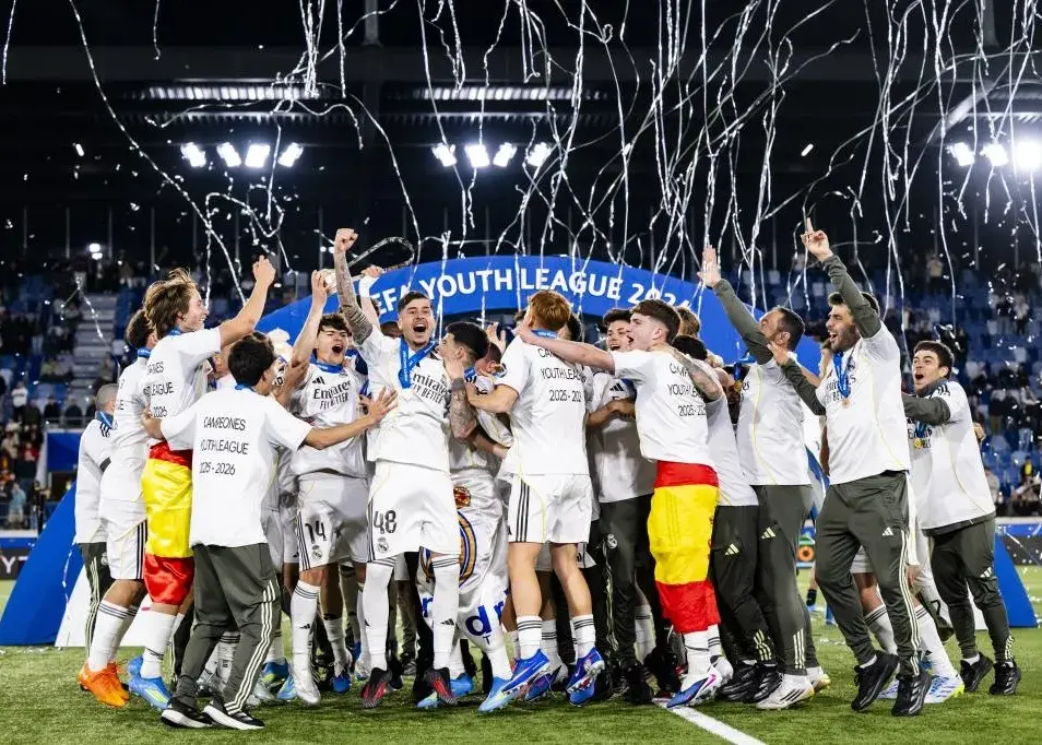 درخشش افسانه‌ای خاوی مقدس در پنالتی‌ها / قهرمانی جوانان رئال در لیگ قهرمانان اروپا