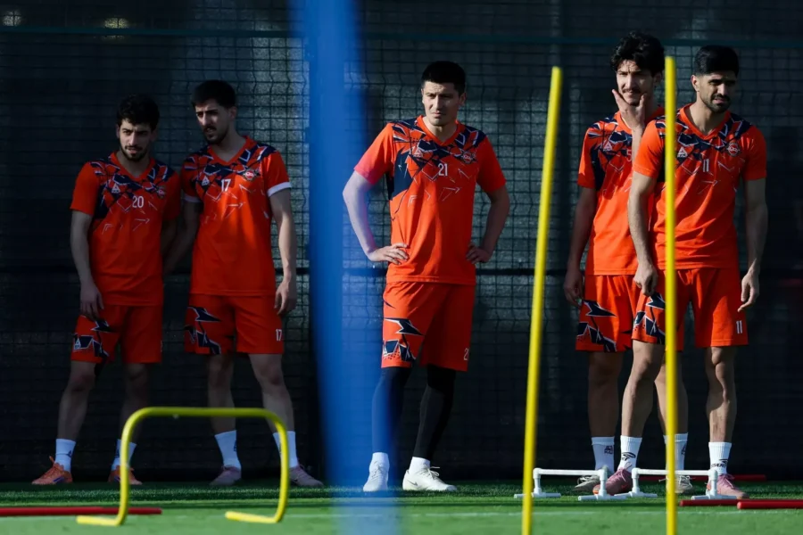 آزمون سخت تیم ربیعی مقابل رقیب آماده اماراتی/ تراکتور دور از شرایط مسابقه اما آماده برای آبروداری