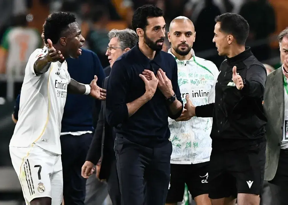 اعمال کینه شخصی و قدیمی/ اتهام بزرگ به داور: سر رئال را بریدند!