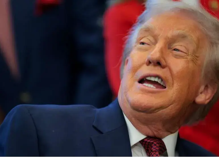 انگار وجود خارجی نداشتند/ جنجال جدید ترامپ: بی‌اهمیتی به ورزشکاران زن