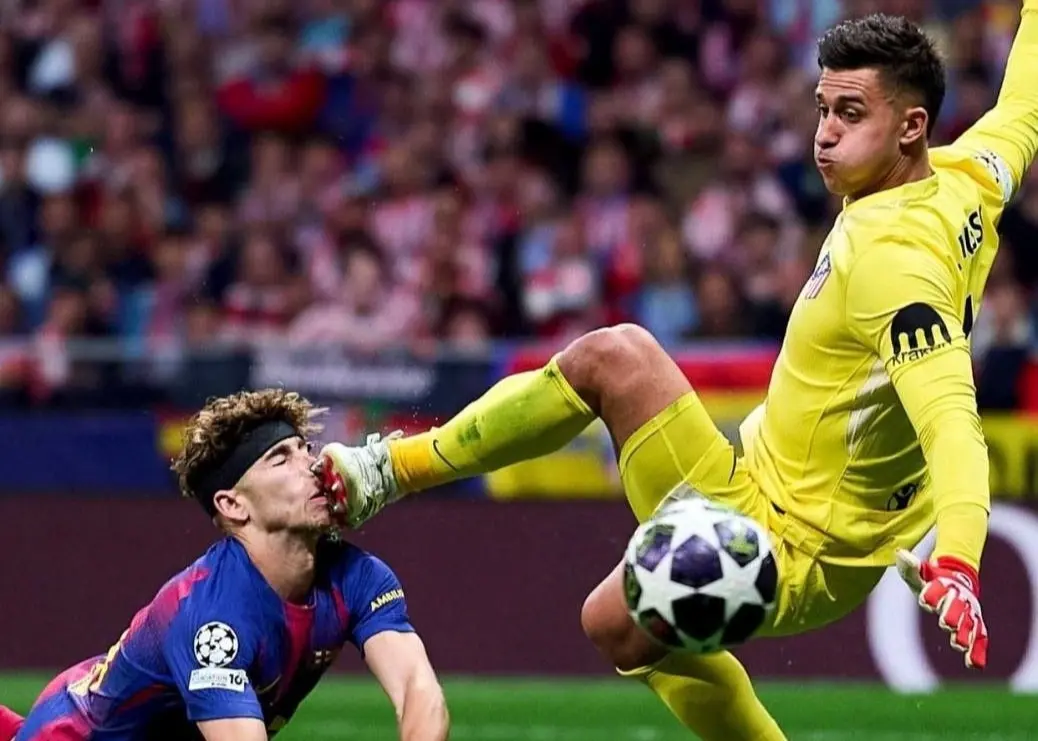 این پنالتی نبود؟/ شوکه‌کننده‌ترین برخورد سال لیگ قهرمانان