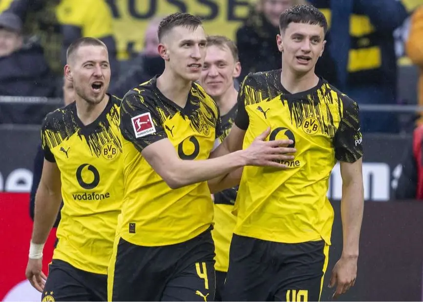 تصمیم غیرمعمول: جام جهانی سنت دورتموند را بهم زد