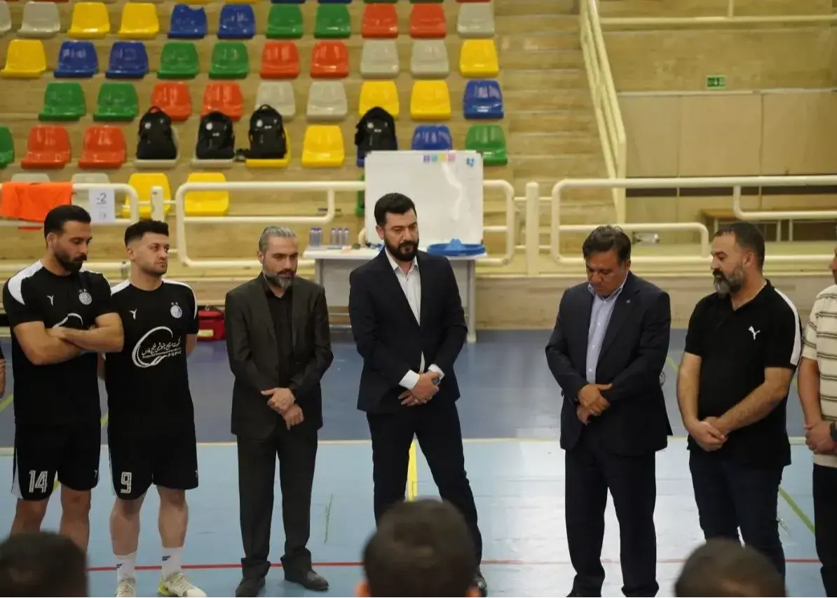 دیدار تاجرنیا با آبی‌ها در آستانه بازی مرگ‌و زندگی