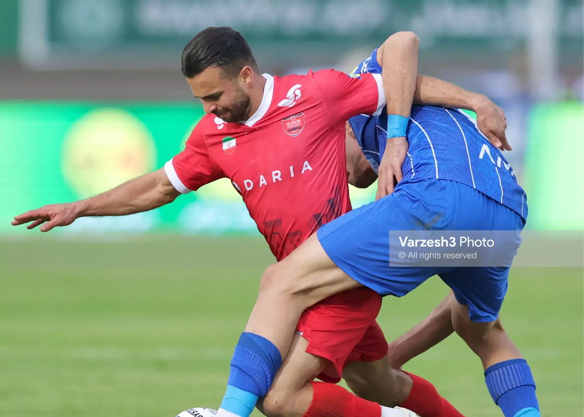 سال‌ها به این تیم اتهامات واهی و بی اساس زدید؛/ طعنه تند یک پرسپولیسی به استقلال: کرونا را فراموش کردید؟