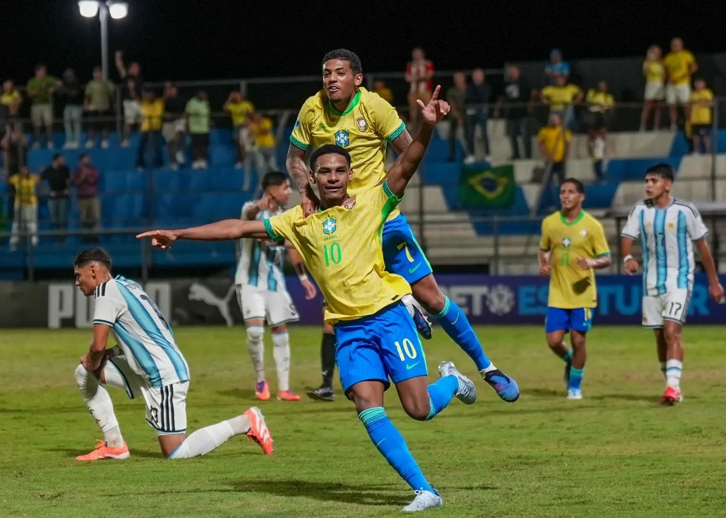 سبقت بارسلونا از رئال برای خرید استعداد برزیلی