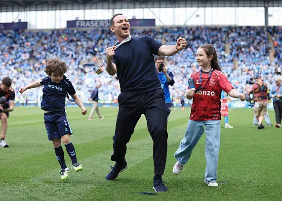 عصر باشکوه کاونتری بعد از ۲۵ سال دوری/ بازگشت لمپارد به لیگ برتر با یک جام زیبا