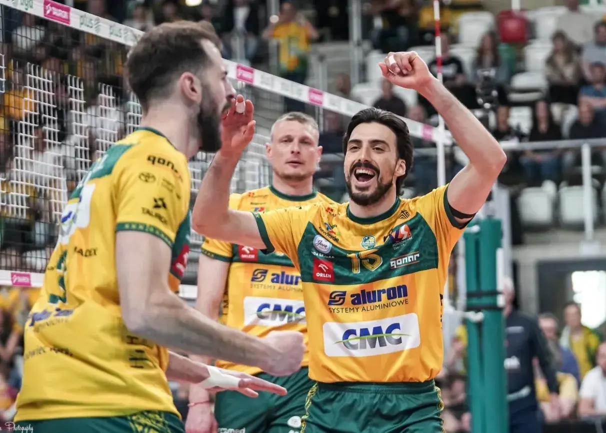 لئون امشب صدش را برای انتقام می‌گذارد