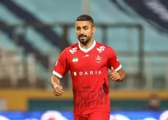 لیگ را برگزار کنید، می‌خواهیم قهرمان شویم/ حرفهای این ستاره پرسپولیس بوی خون می‌دهد!