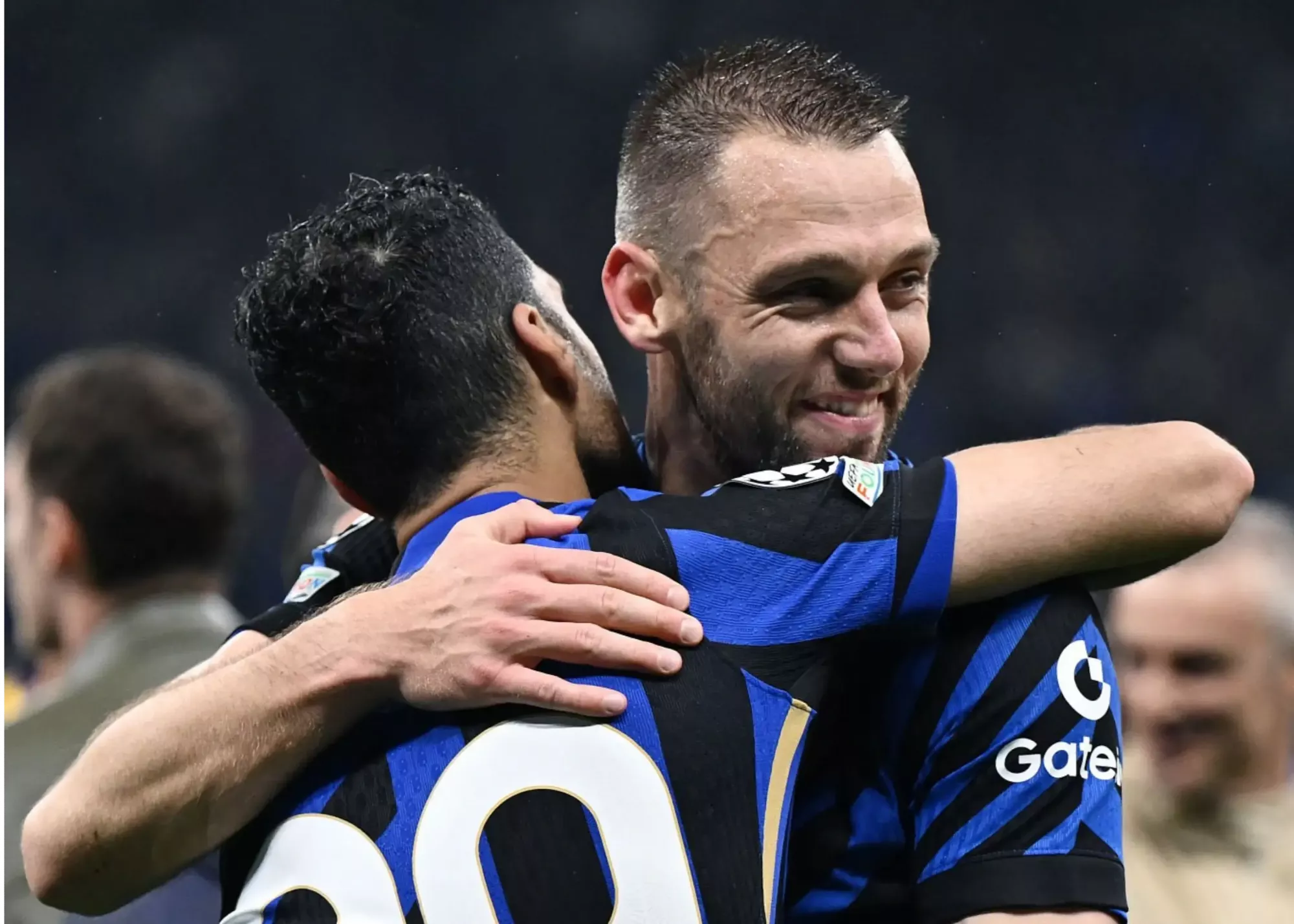 مدافع اینتر در لیست خرید المپیاکوس/ نقش مهم طارمی در انتقال بزرگ فوتبال یونان!