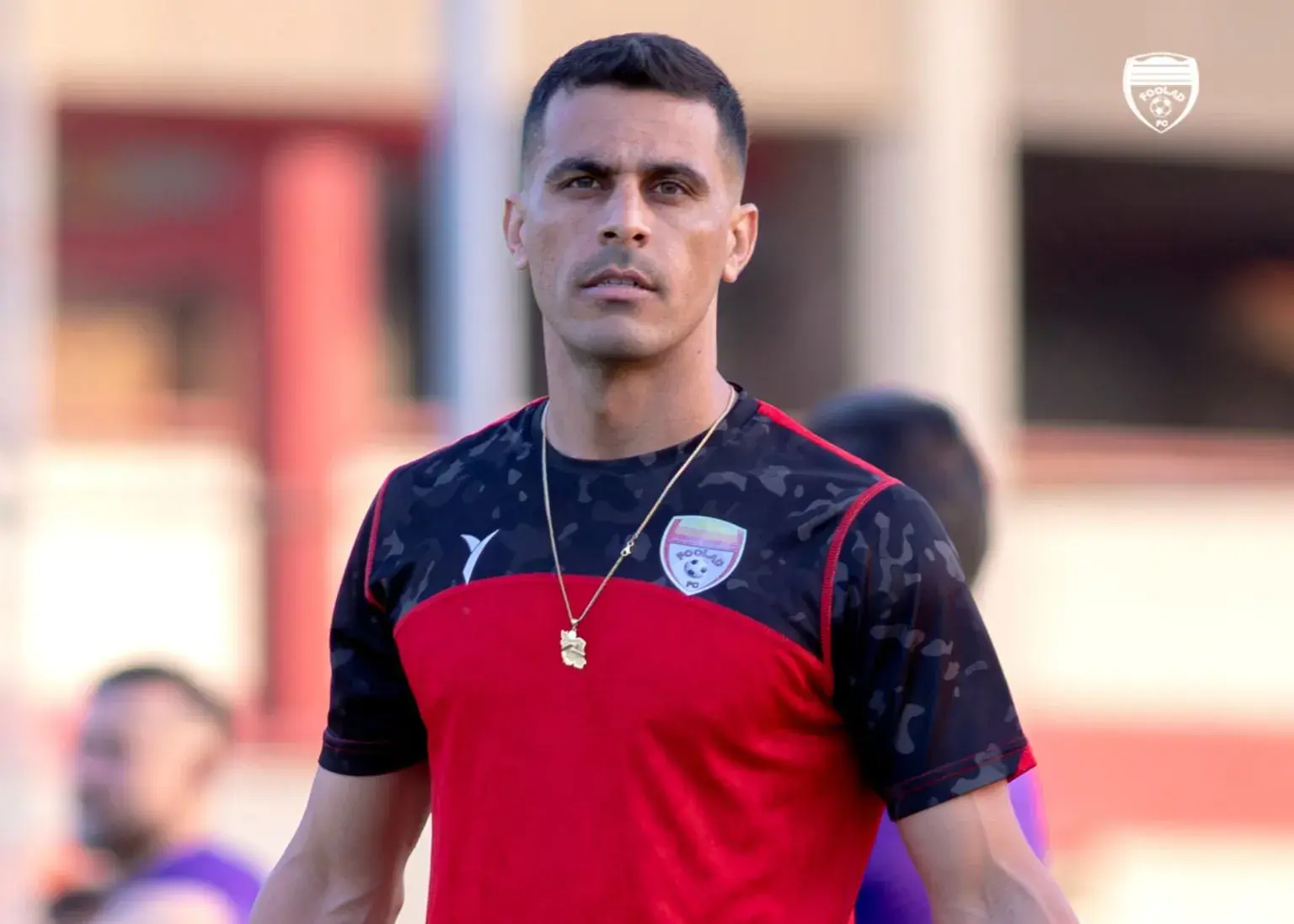 مدافع ملی‌پوش با گردنبند نقشه ایران (عکس)