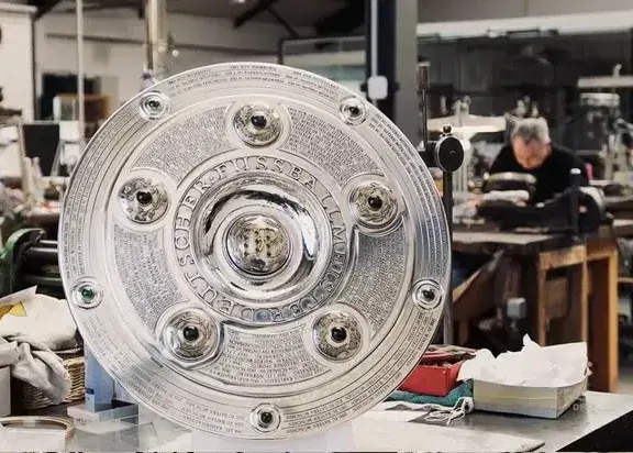 مراقب وزن باشید! جام بوندسلیگا تغییر کرد