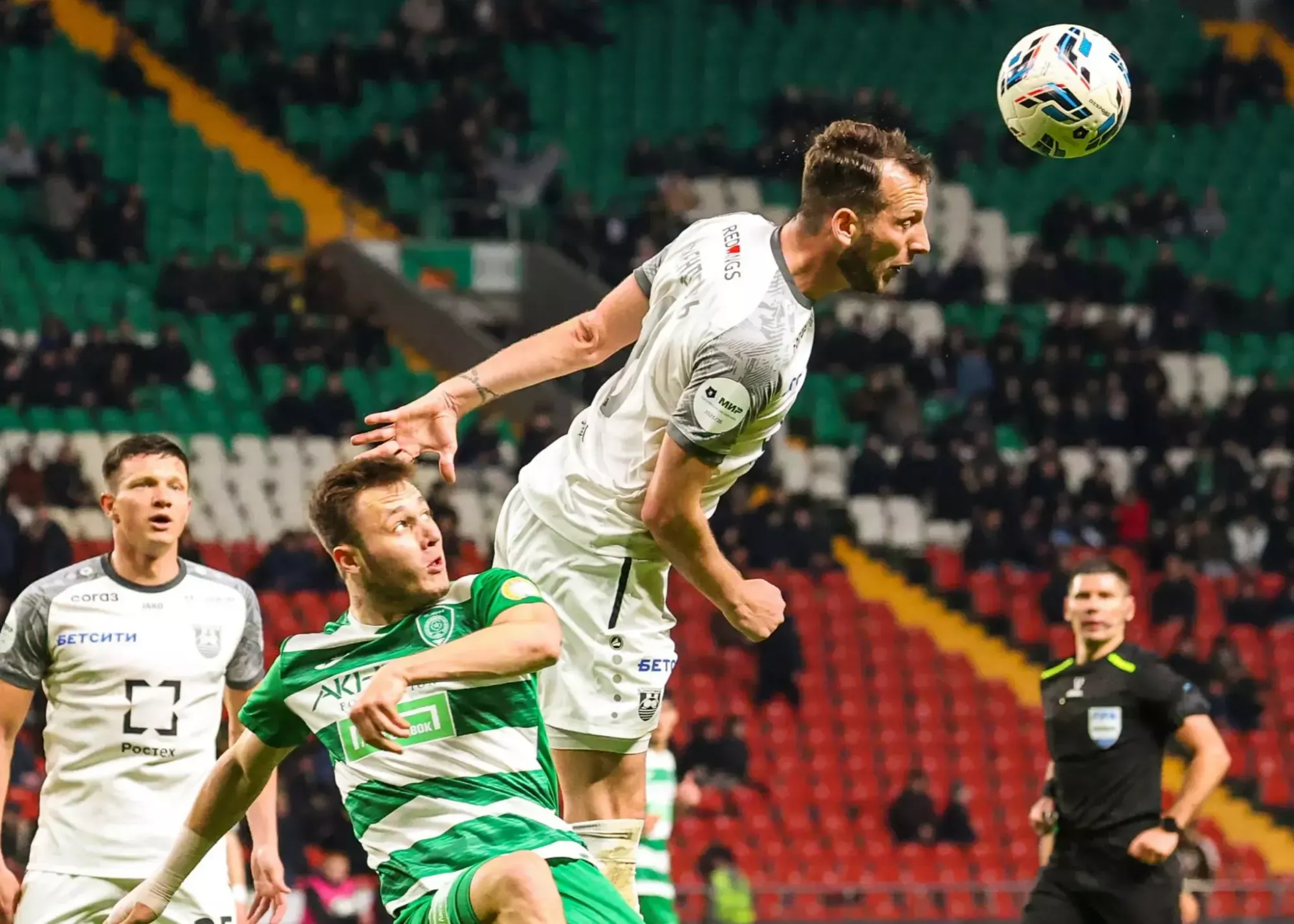 ملی‌پوش امید دور از زمین بود