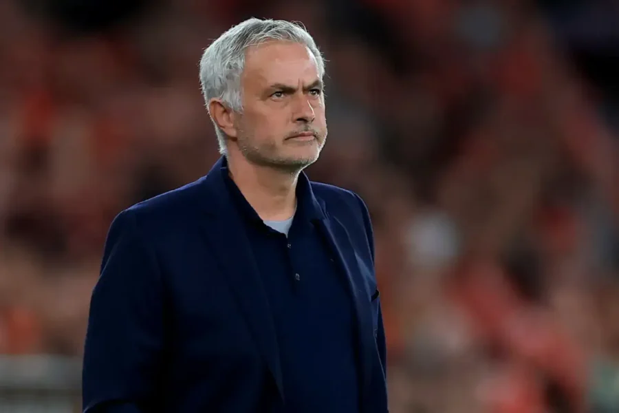 مورینیو: رئال؟ 10 روز برای تصمیم‌گیری وقت دارم