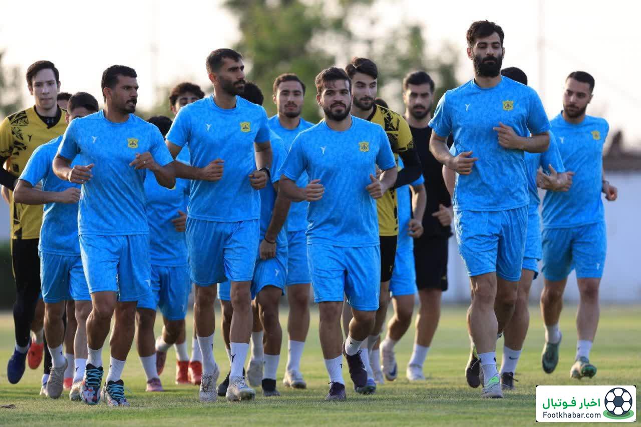 نفتی‌ها در سکوت پیش می‌روند/ رویای بزرگ آبادان در روزهای تعطیلی فوتبال