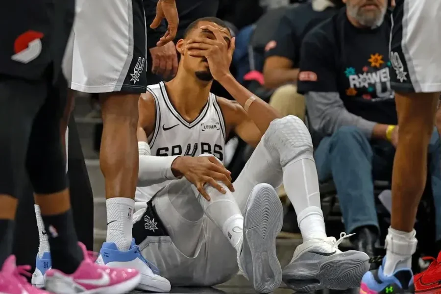 ومبانیاما با صورت روی پارکت سقوط کرد:/ شوک به NBA: شانس اول MVP و احتمال ضربه مغزی!