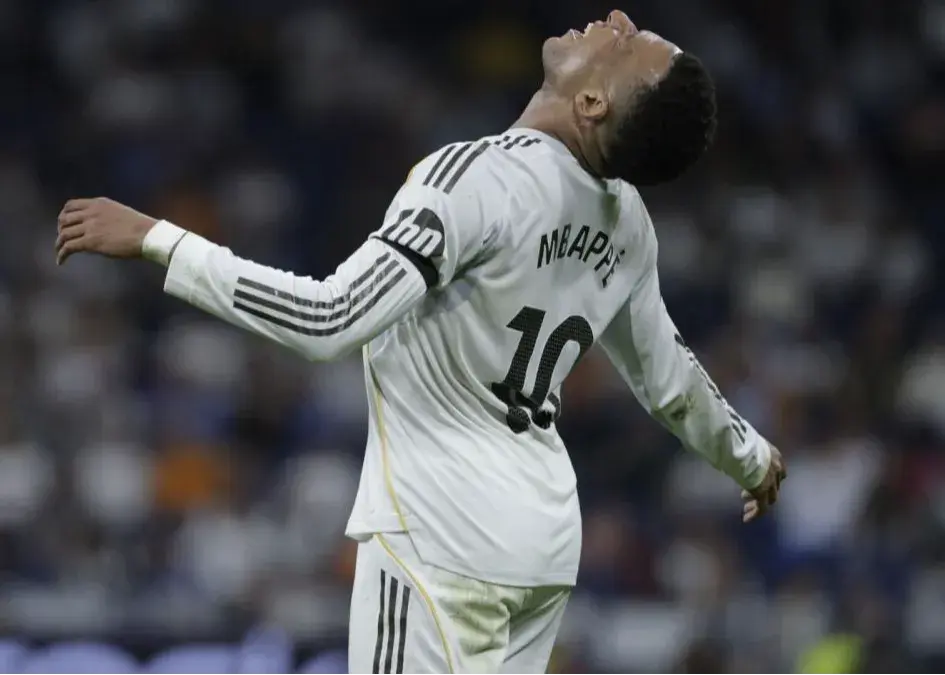 چشمان رئیس از هو شدن امباپه گرد شد