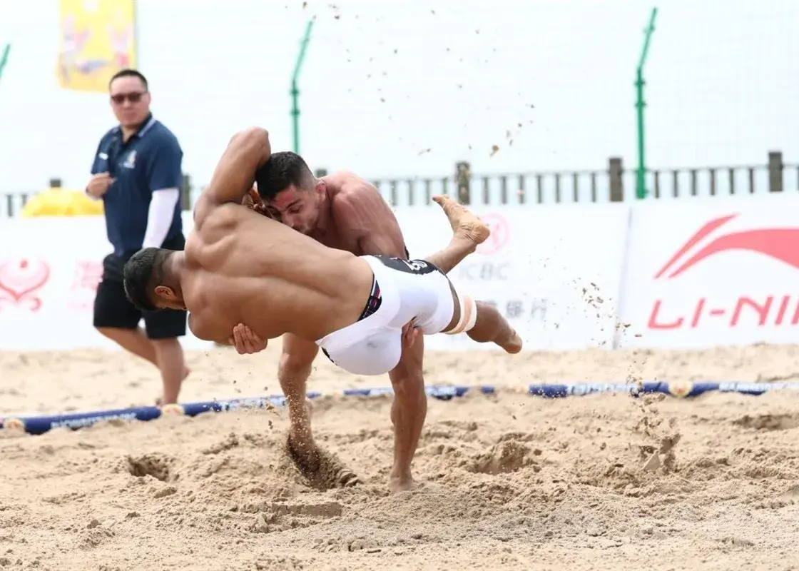 کشتی بار دیگر به کمک کاروان ورزش ایران آمد