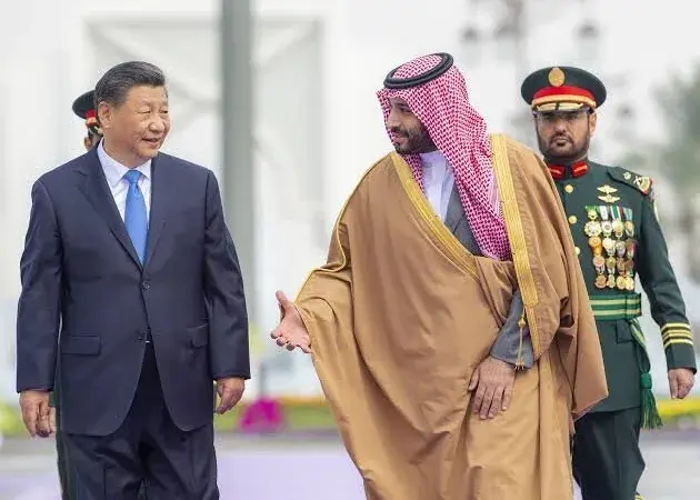 گفت‌وگوی چین با عربستان درباره وضعیت تنگه هرمز