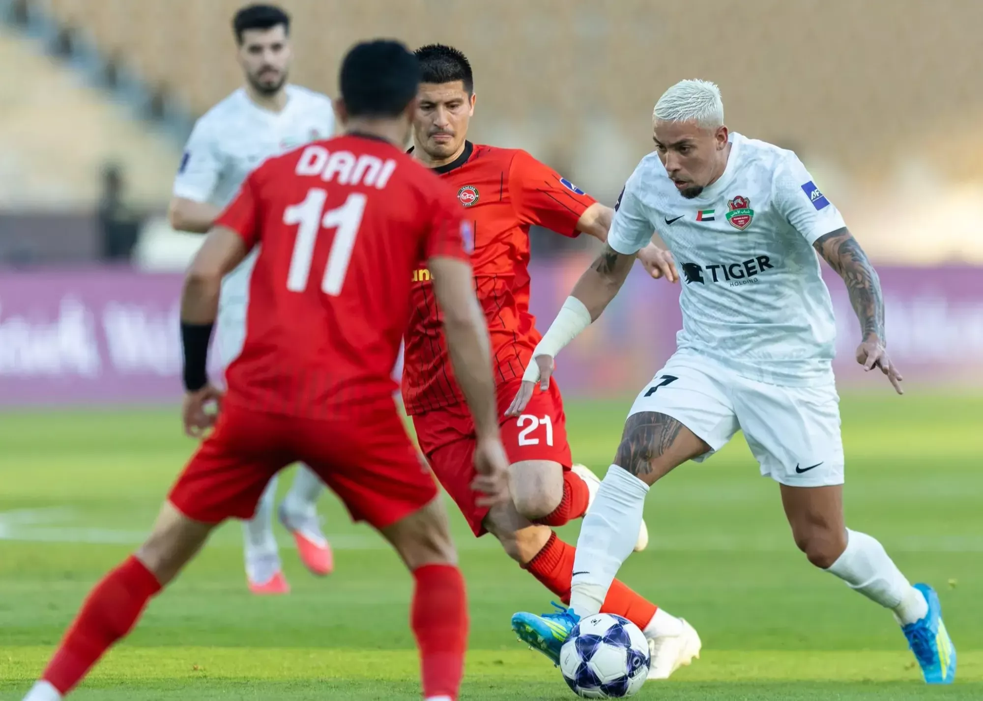 گیلهرمه بلای جان تراکتور در 2 بازی! (عکس)