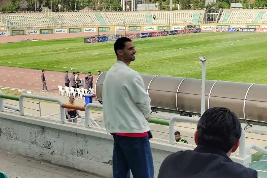 دروازه‌بان پرسپولیسی در دستگردی (عکس)