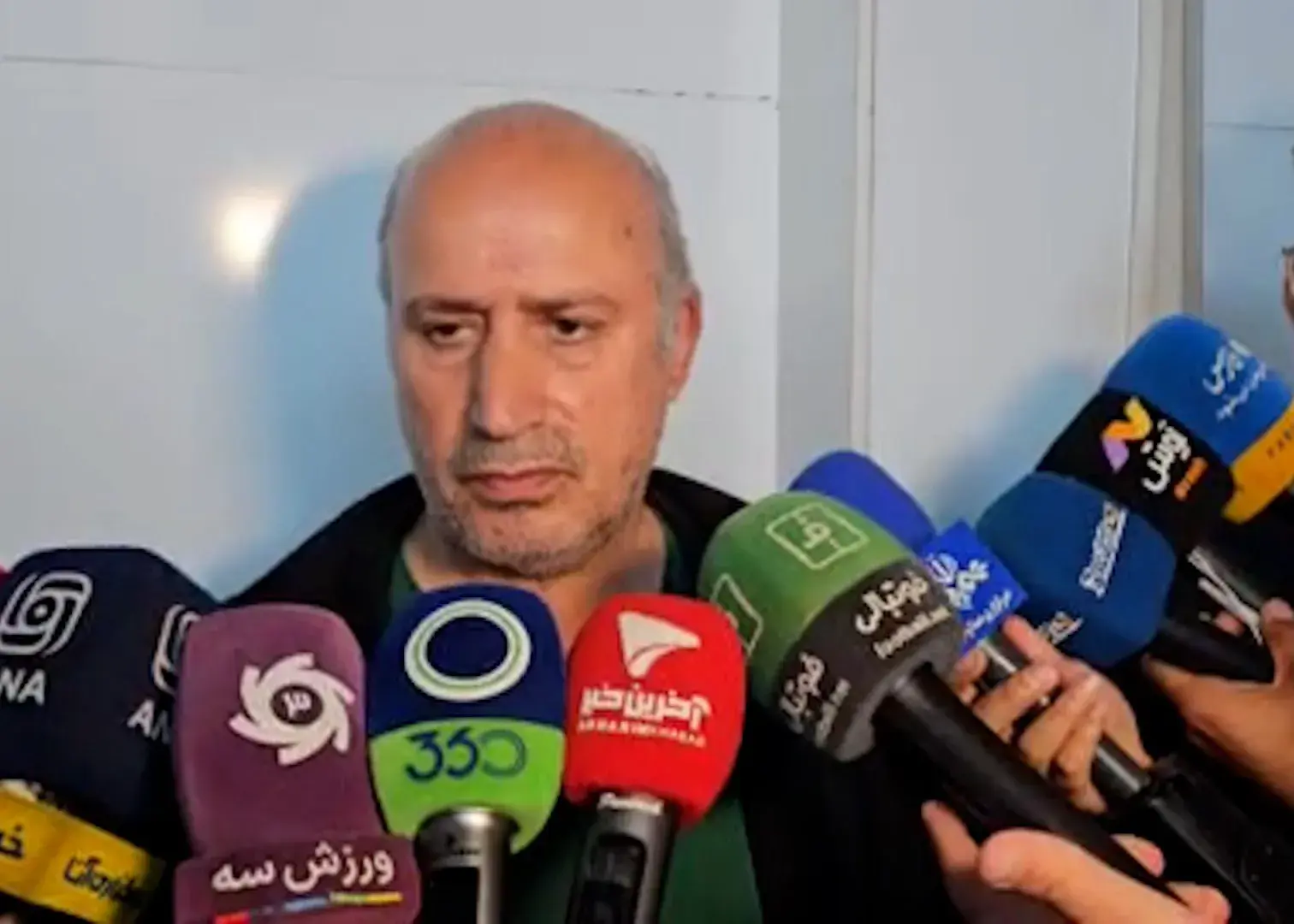 بیخود کردید ما را سه ساعت نگه داشتید/ مصاحبه مهم تاج: فیفا باید تکلیف ما را روشن کند