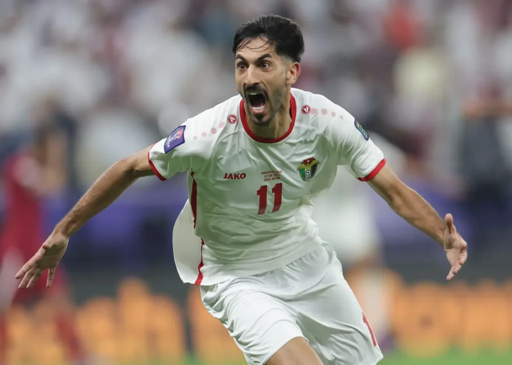 توافق نهایی یزن با شباب الاهلی؛/ رقیب سردار آزمون خریداری شد!