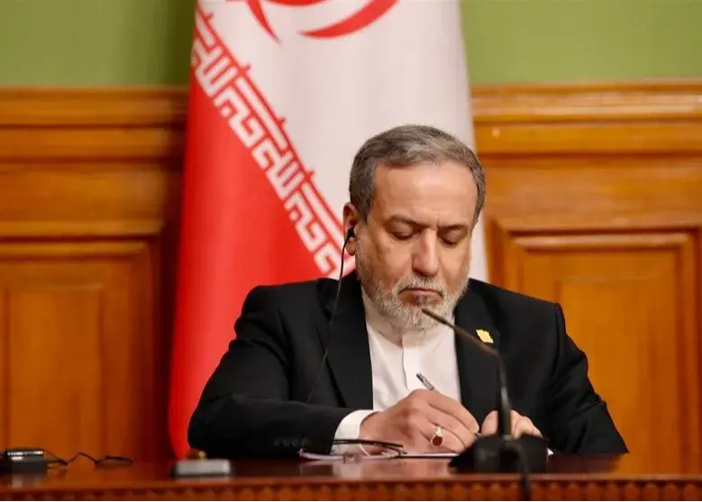 عراقچی: / قمار نتانیاهو 100 میلیارد دلار برای آمریکا هزینه داشته