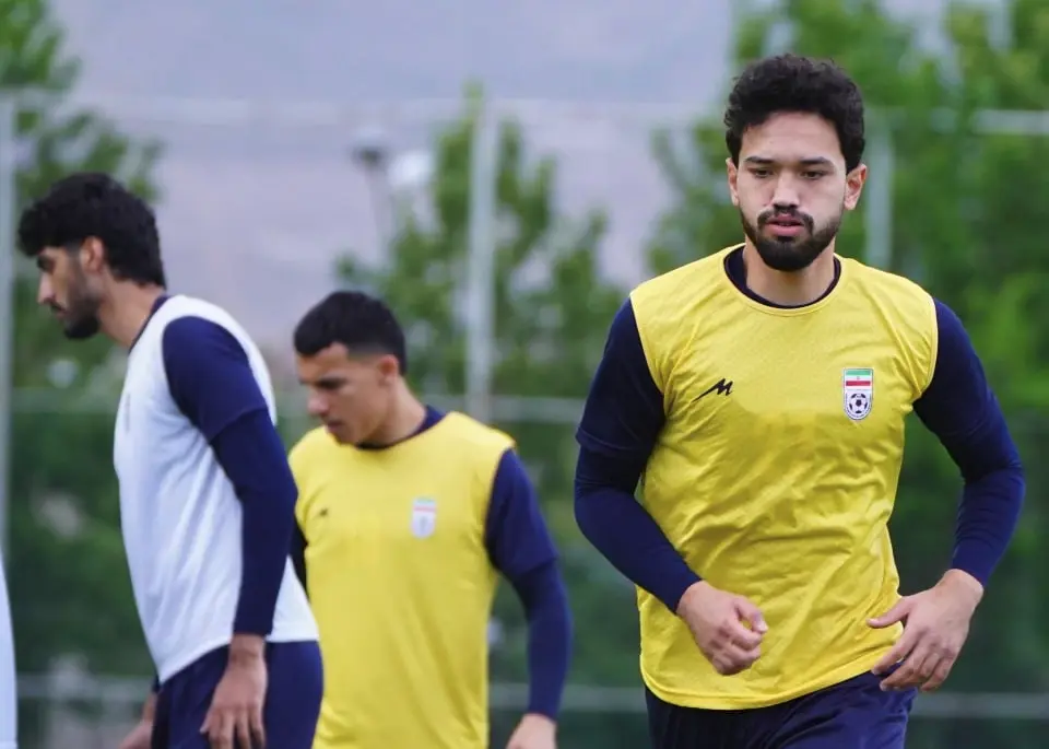 دانیال همچنان روی ایر (عکس)