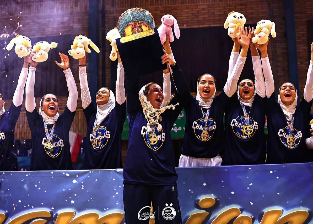 رفع کدورت استقلال و عظیمی‌نژاد: / آهنگ‌ساز مشهور مهمان جشن قهرمانی استقلال (عکس)