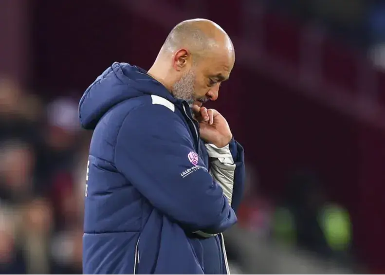 مثل مرد ایستاده‌ام: می‌جنگیم تا سقوط نکنیم