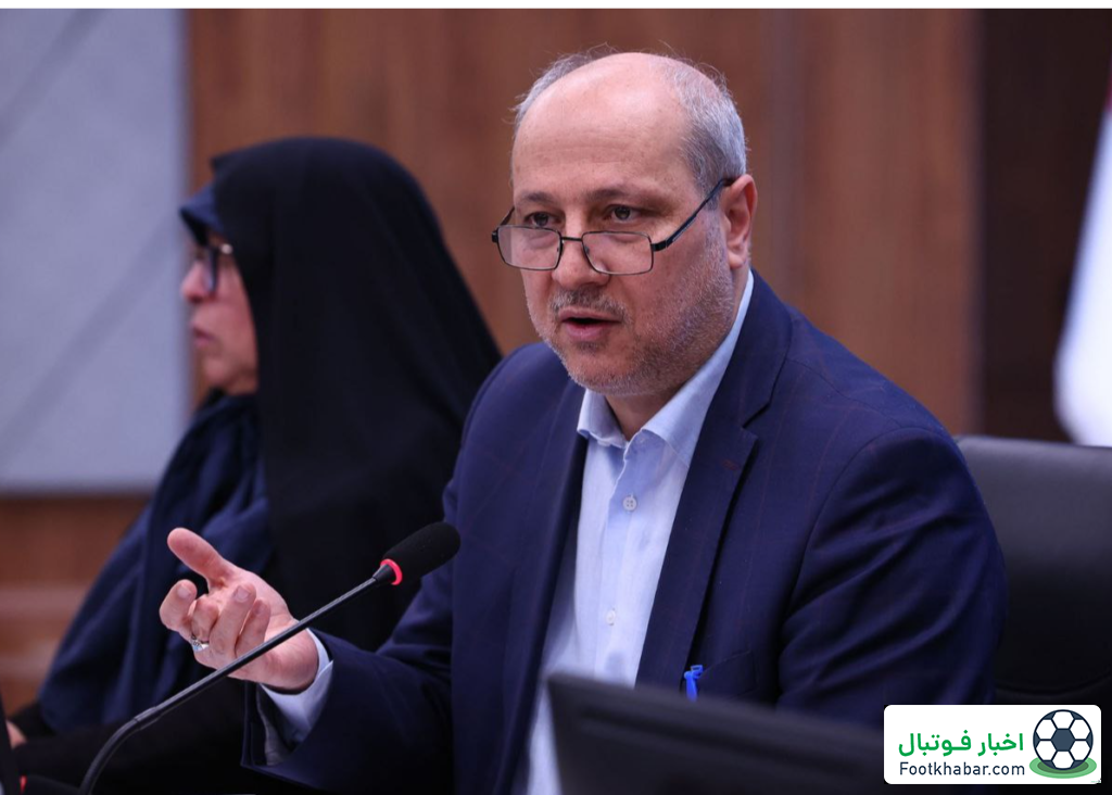 پاسخ هاشمی به انتقادات دبیر: مشکلات را حل میکنیم