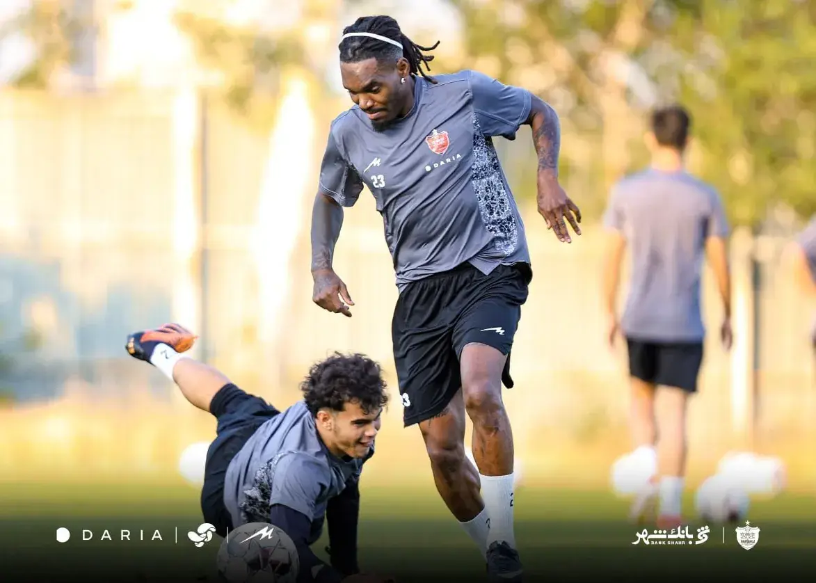 این فصل را فراموش کن؛/ مهاجم پرسپولیس به دنبال ابتلا به آلزایمر!