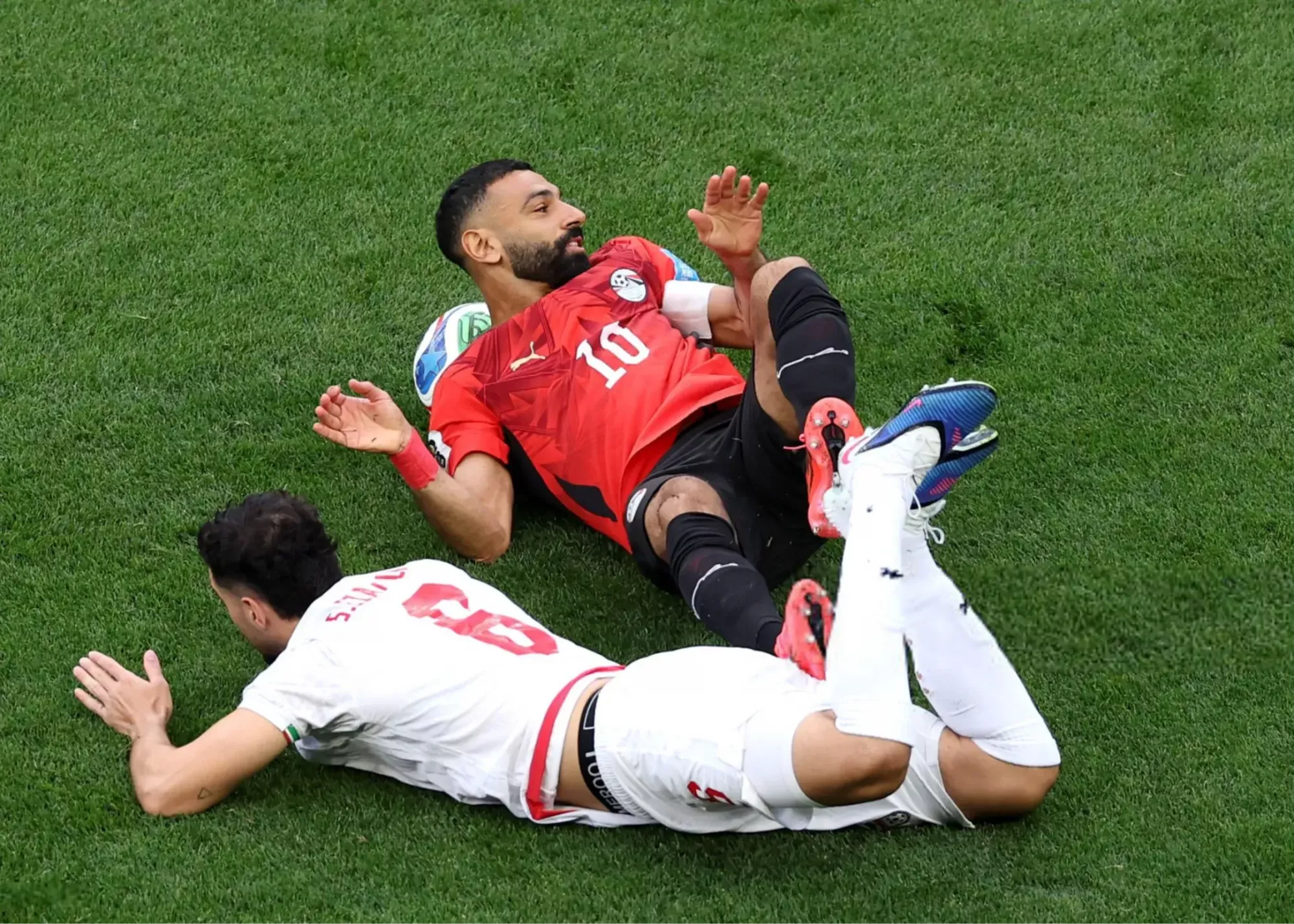 ستاره چپ‌پای مصر غایب مقابل استرالیا؛/ همسترینگ صلاح مقابل ایران کشیده شد!