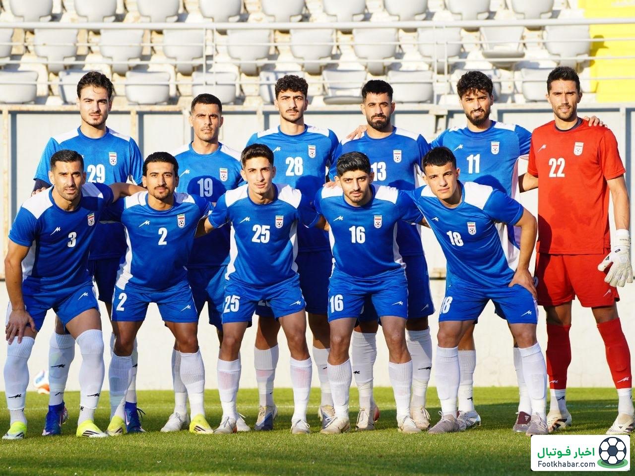 بازیکنان تیم ملی روی فرش ایرانی! (عکس)