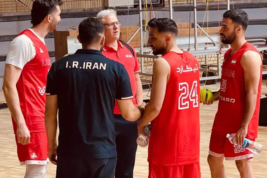 جلسه سرپایی مانولوپولوس با آرمان و ارسلان: / تمرینات تیم ملی بسکتبال با حضور تمام ستاره‌ها