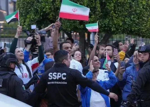 روزنامه ال یونیورسال: / سکوت فیفا در برابر لغو بلیت‌های هواداران ایرانی
