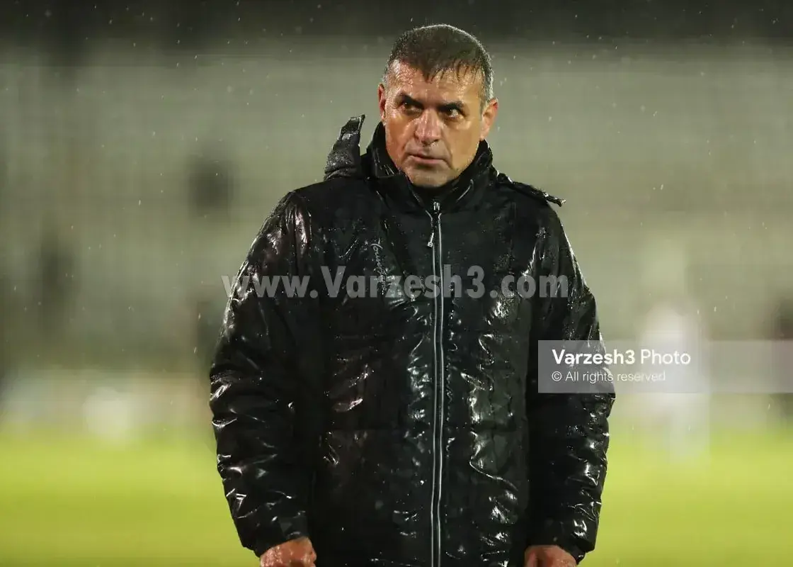 تغییرات دوباره روی نیمکت گاندوها/ عبدالله ویسی، سرمربی جدید ذوب‌آهن