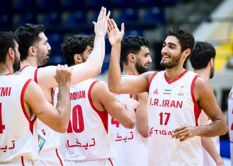صدرنشینی و صعود در پنجره سوم:/ بسکتبال ایران قدرتش را به رخ غرب آسیا کشید!